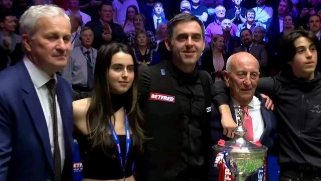 米内罗接到 米内罗接到