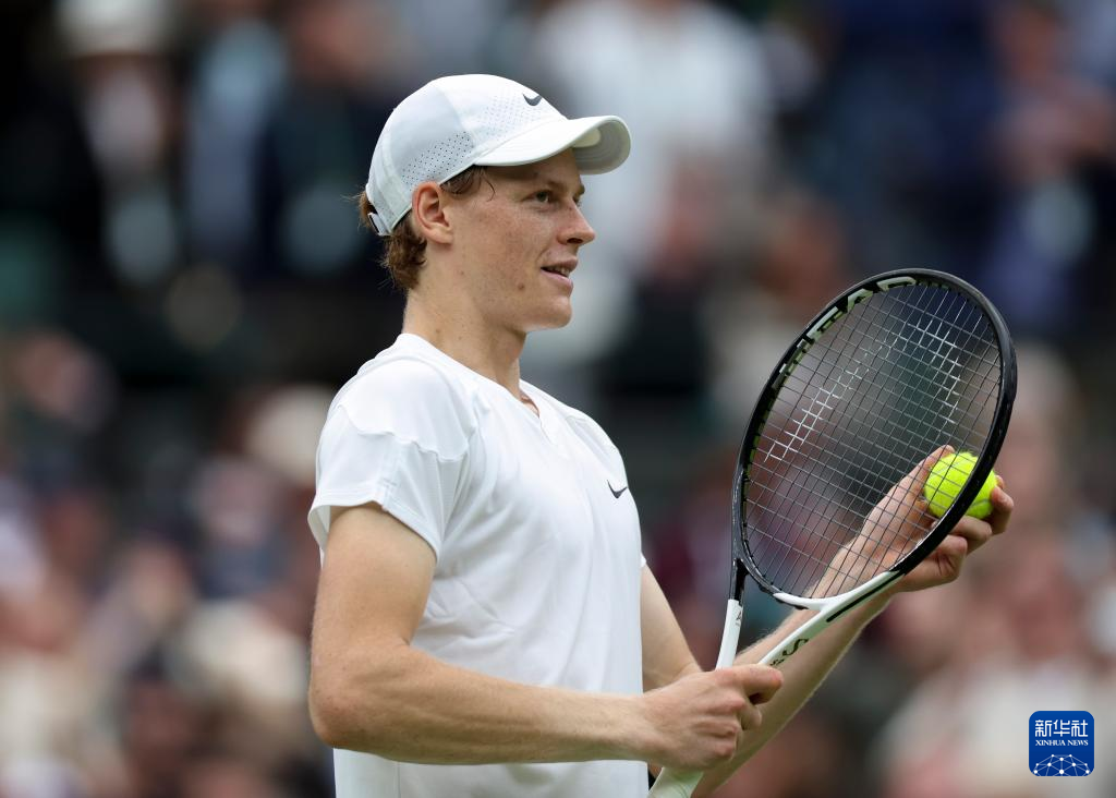 球队不仅依 球队不仅依