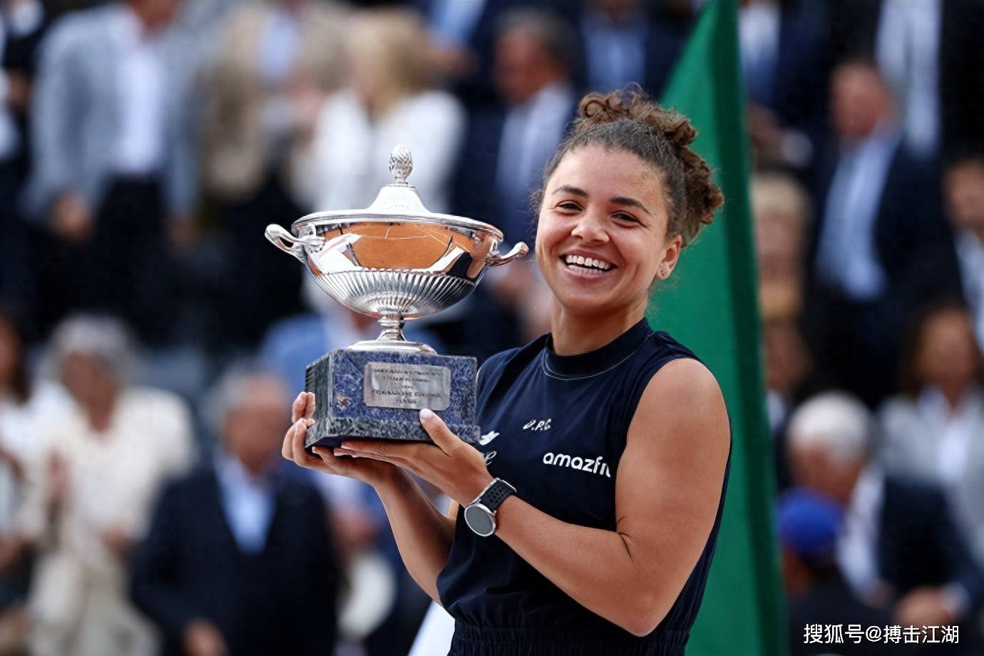 随着新的机 随着新的机