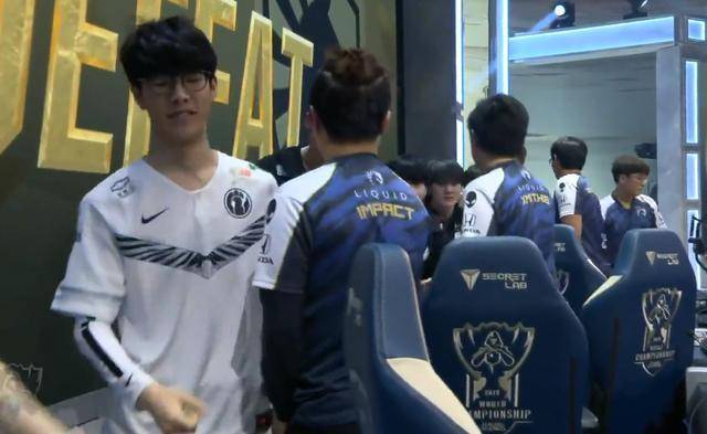 军的分寸感 军的分寸感